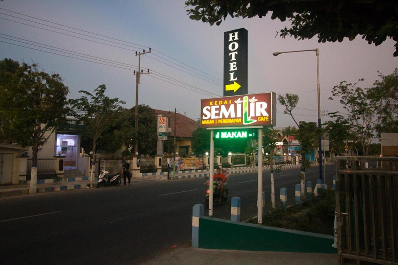 Reddoorz Plus Syariah Near Alun Alun Sampang Sampang  Exterior foto
