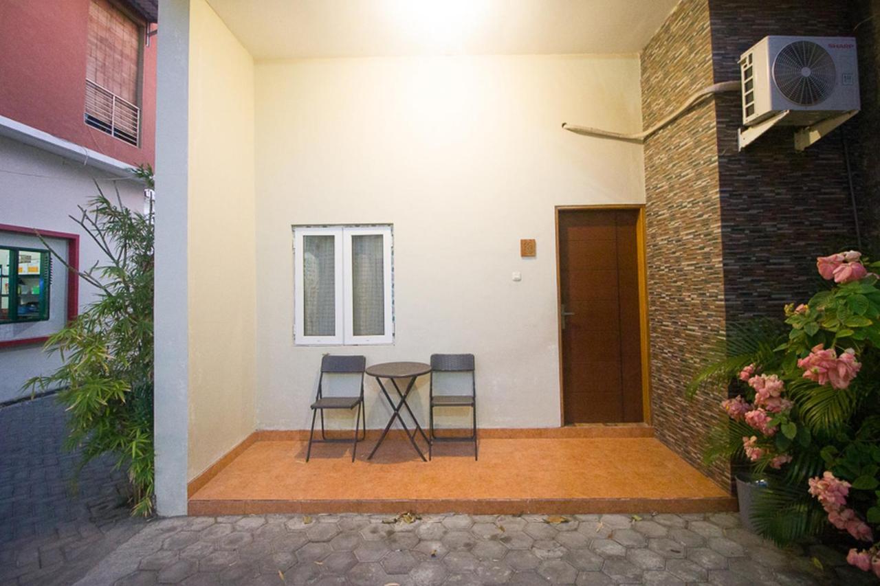 Reddoorz Plus Syariah Near Alun Alun Sampang Sampang  Exterior foto